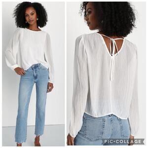 Lulus NWT Upscale Moment Ivory Chiffon Pleated Balloon Sleeve Top Small Neutral